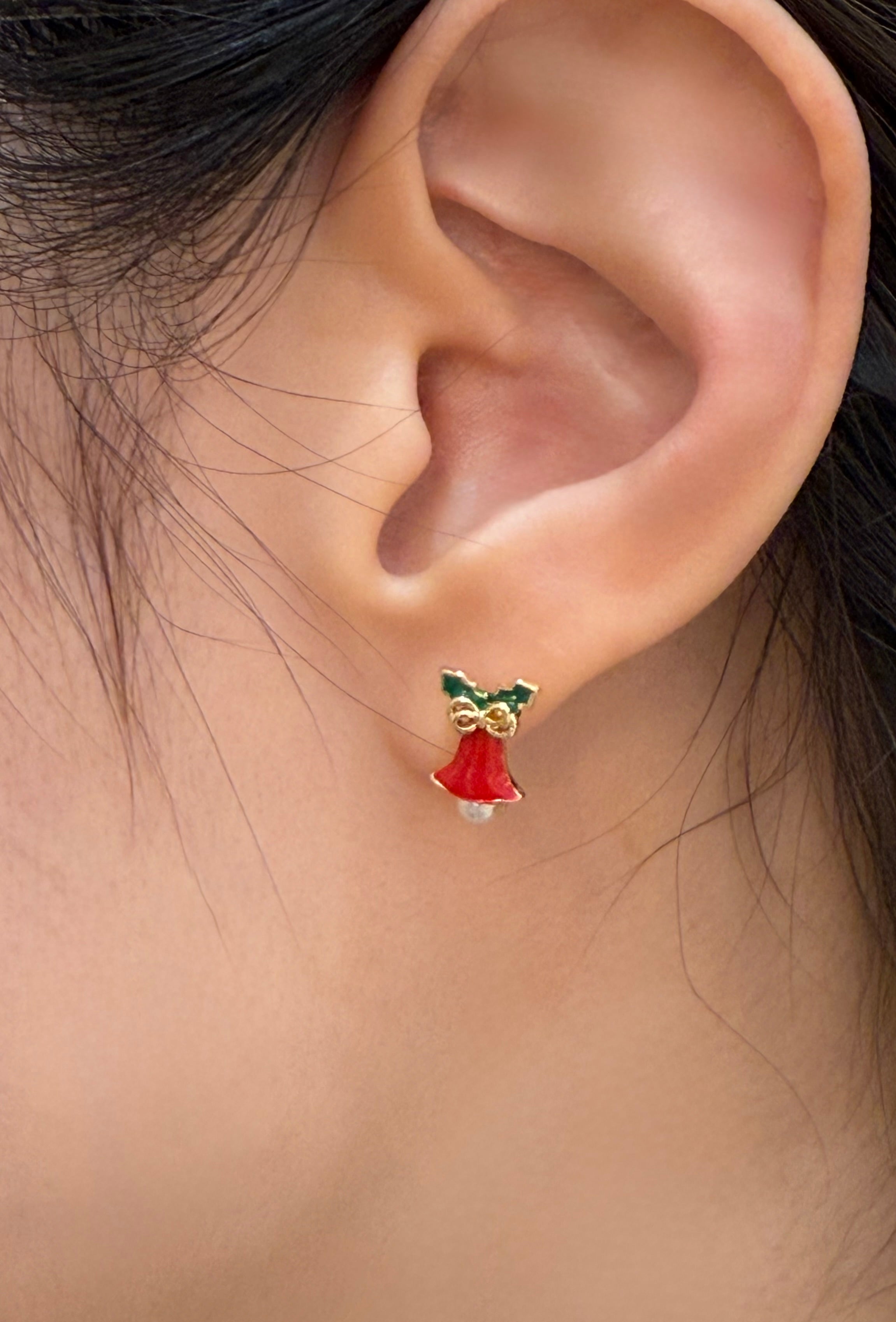 Christmas leaf pearl bell earrings
