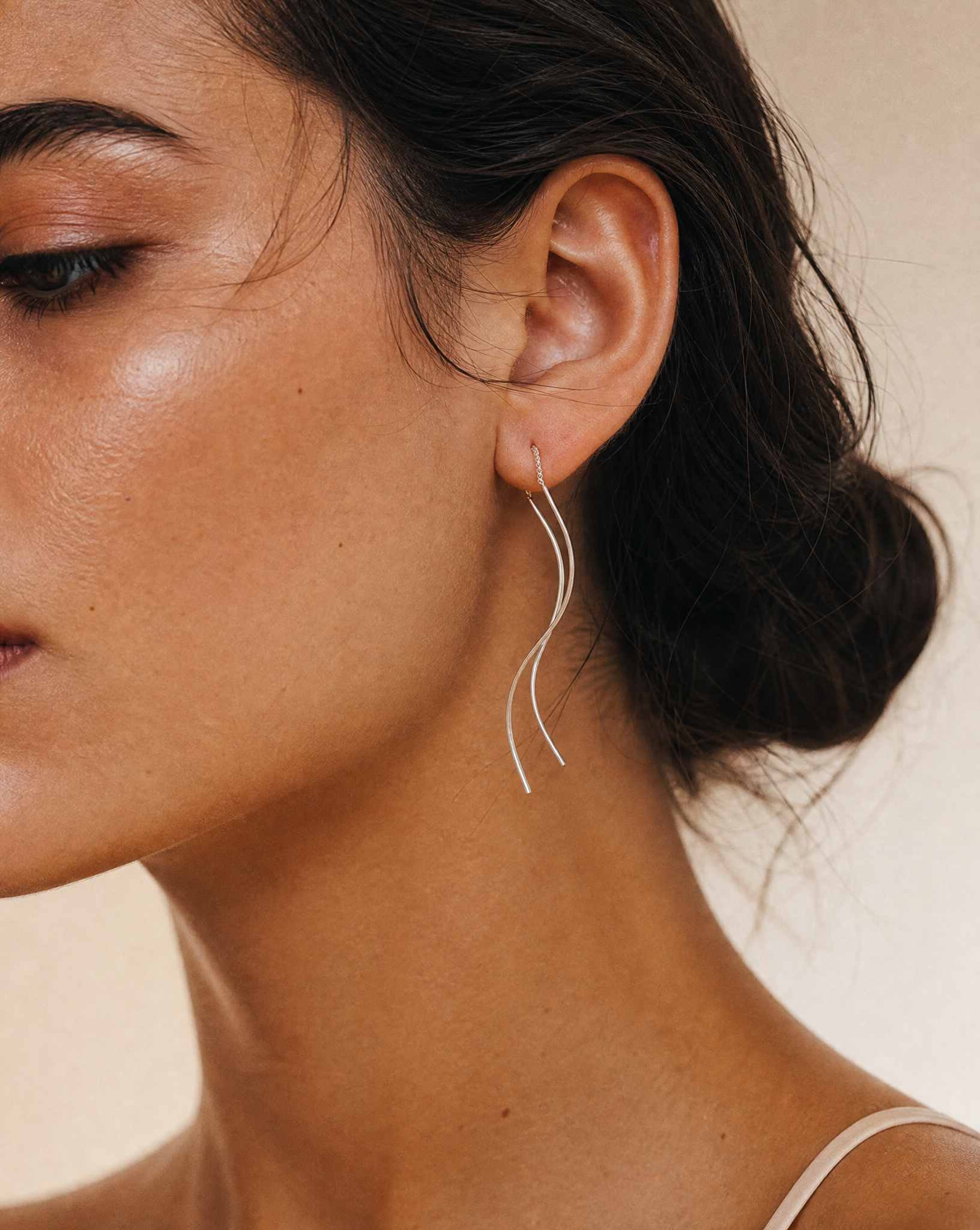 Flow drop short threader earrings