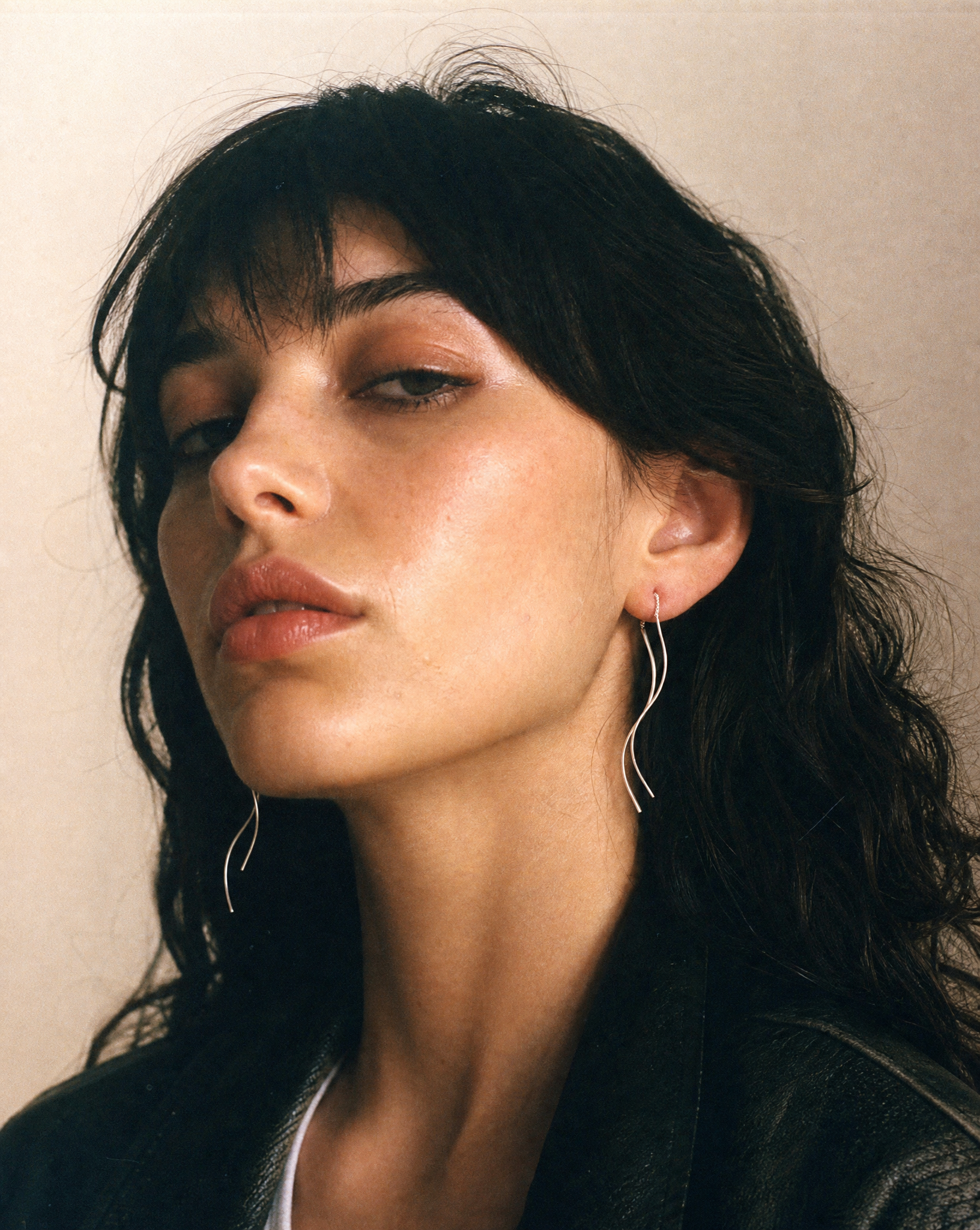 Flow drop short threader earrings
