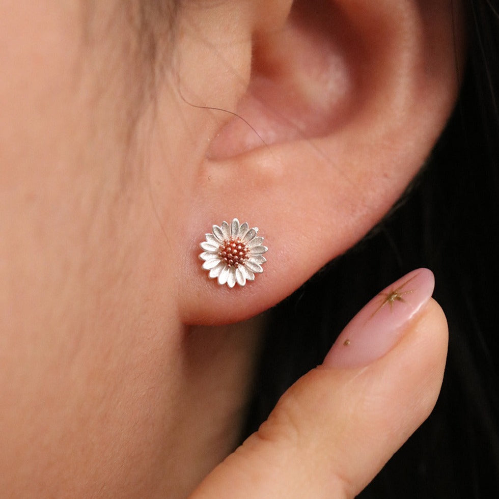 Daisy earrings