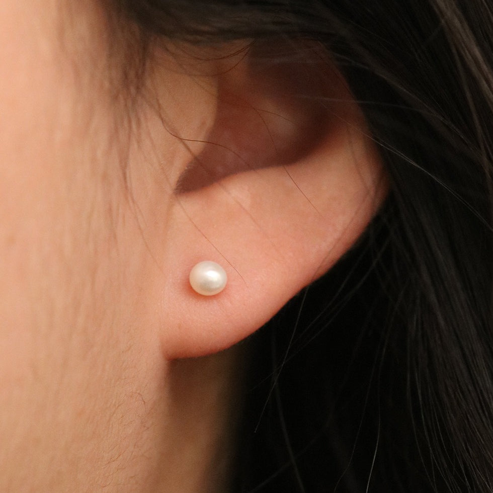 Fresh water pearl earrings (3 sizes)