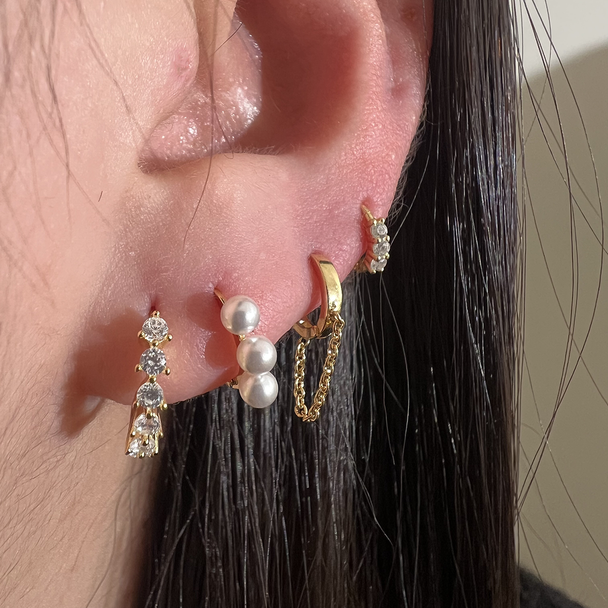 Triple Cubic Huggie Earring (925)