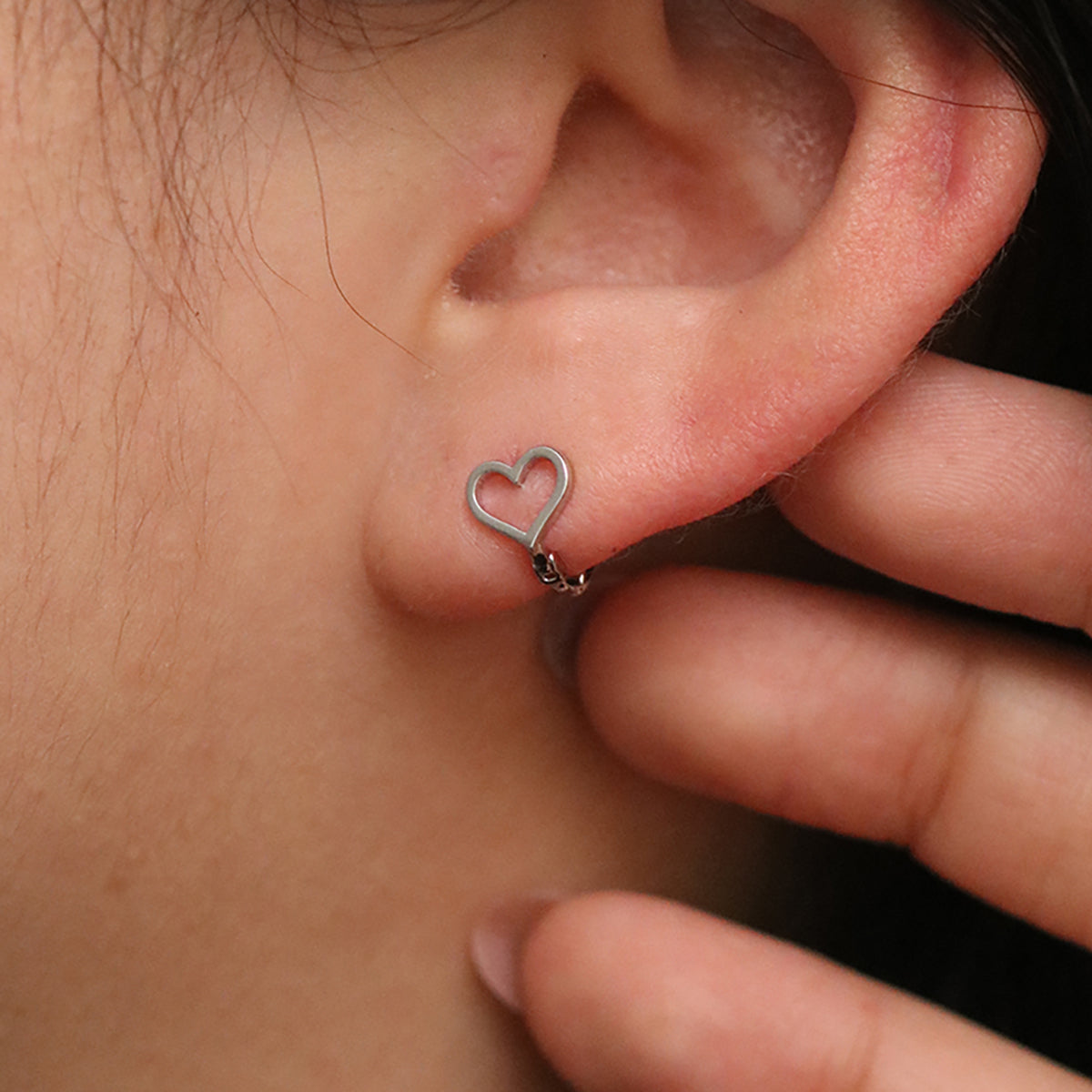 Line Heart Huggie Earring