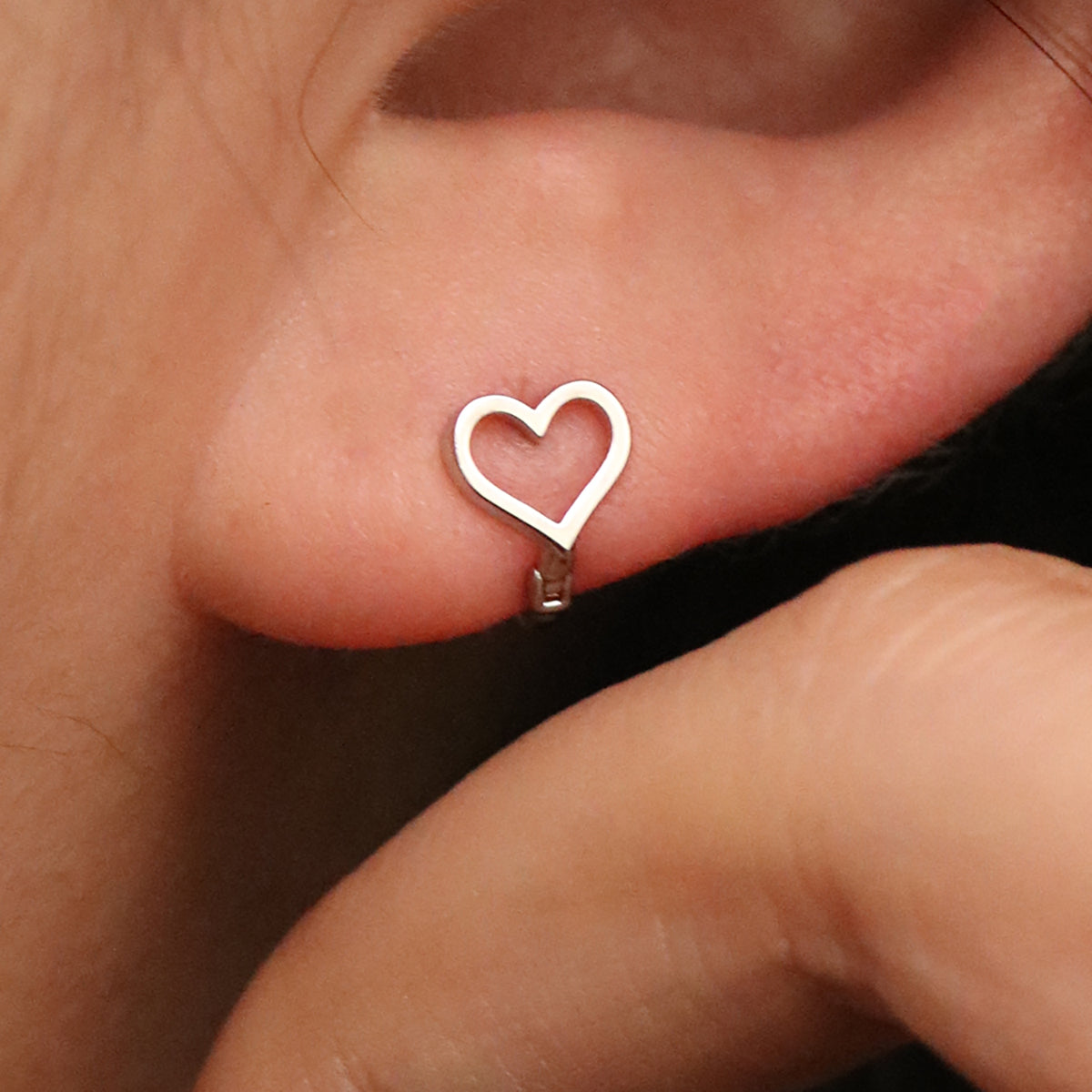 Line Heart Huggie Earring