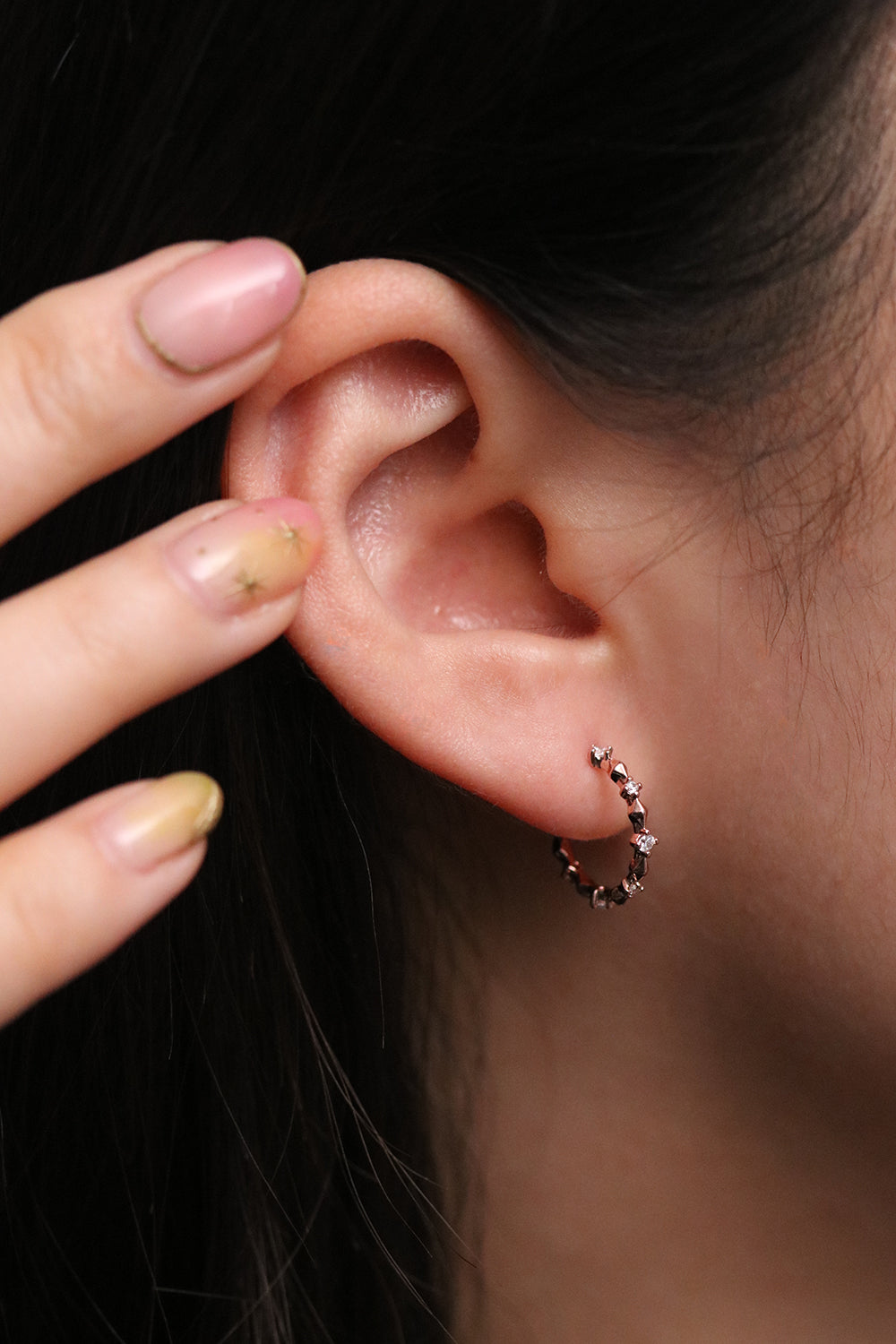 Cubic hoop earrings