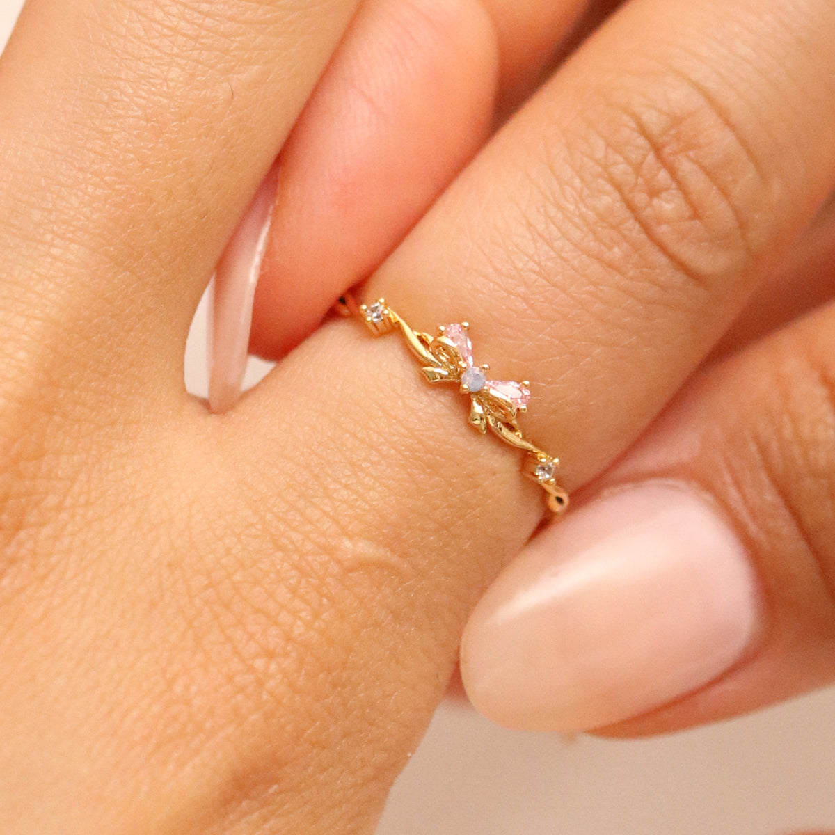 Bow Cubic Ring