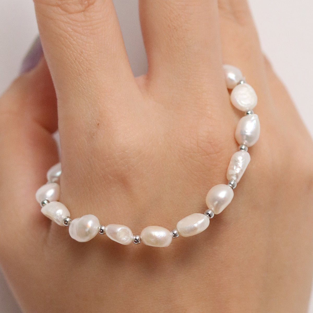 Freshwater pearl stretched bracelets