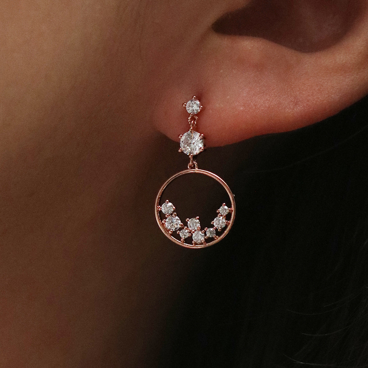 Circle cubic bunch earrings