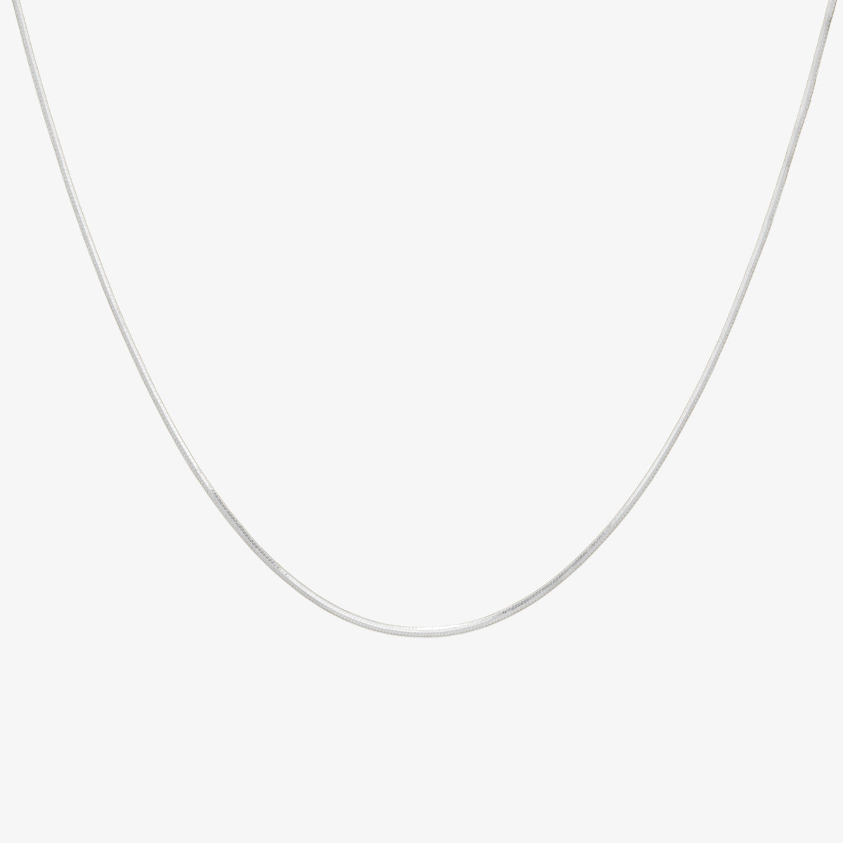 Plain snake necklace